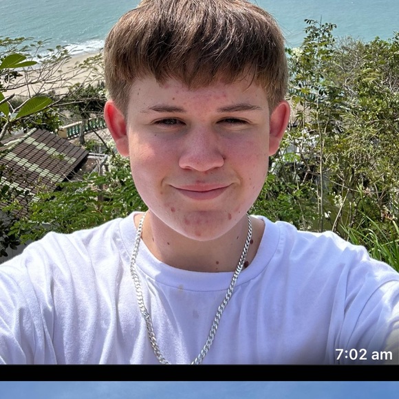 Meet your Posher, Lorraine - Picture 8 of 11